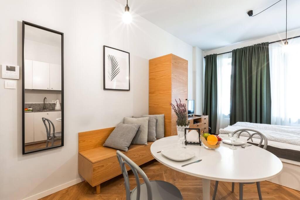 Cute Apartment Perfect For Business And Travel. Warszawa Eksteriør bilde
