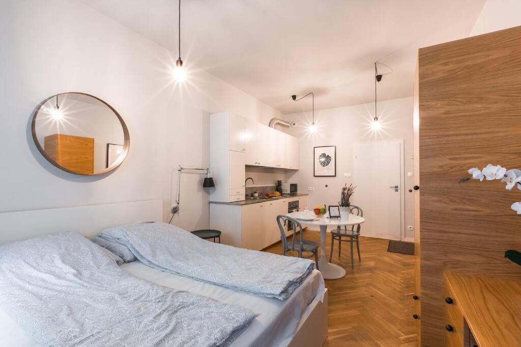 Cute Apartment Perfect For Business And Travel. Warszawa Eksteriør bilde